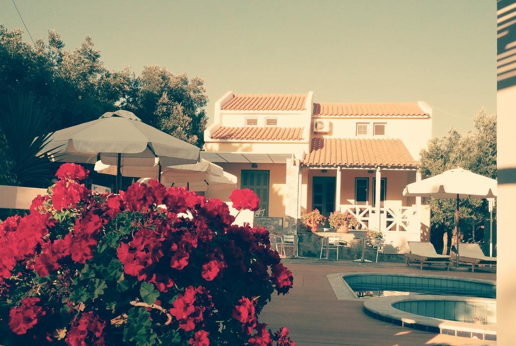 Sea Sun Aparthotel Plomari Luaran gambar