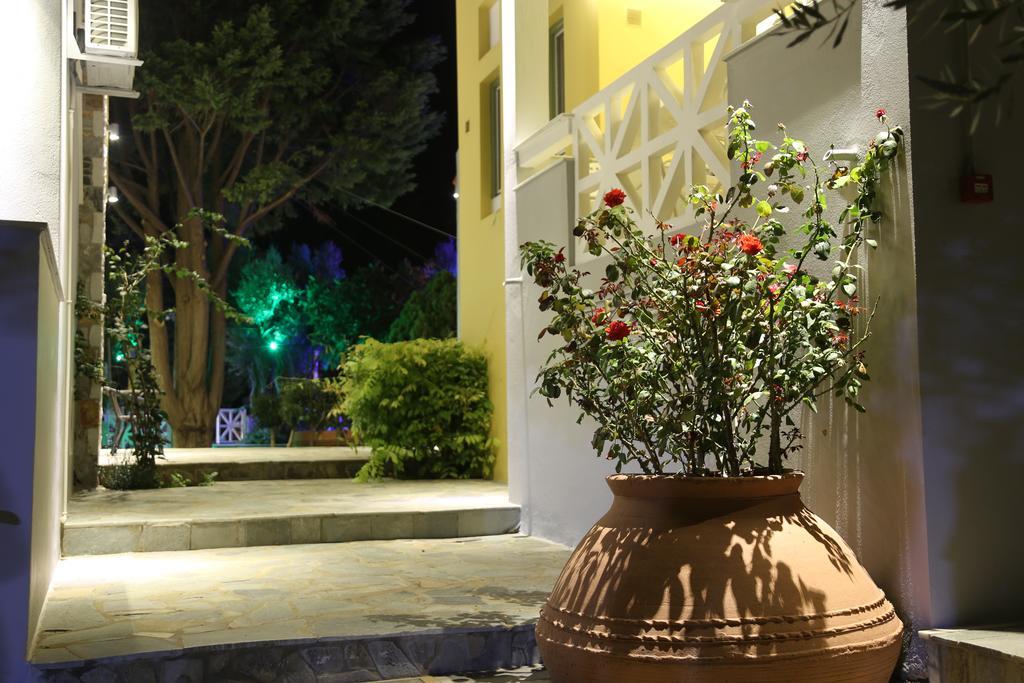Sea Sun Aparthotel Plomari Luaran gambar