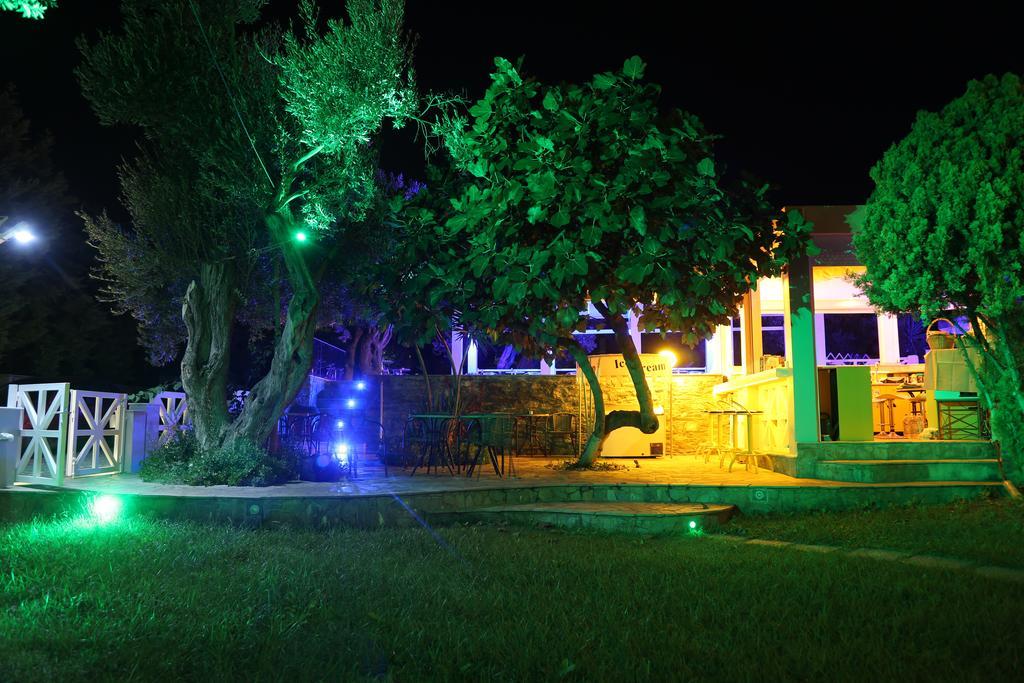 Sea Sun Aparthotel Plomari Luaran gambar