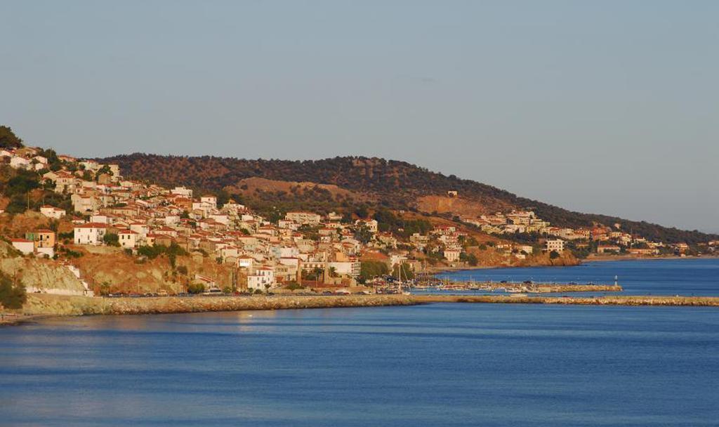 Sea Sun Aparthotel Plomari Luaran gambar