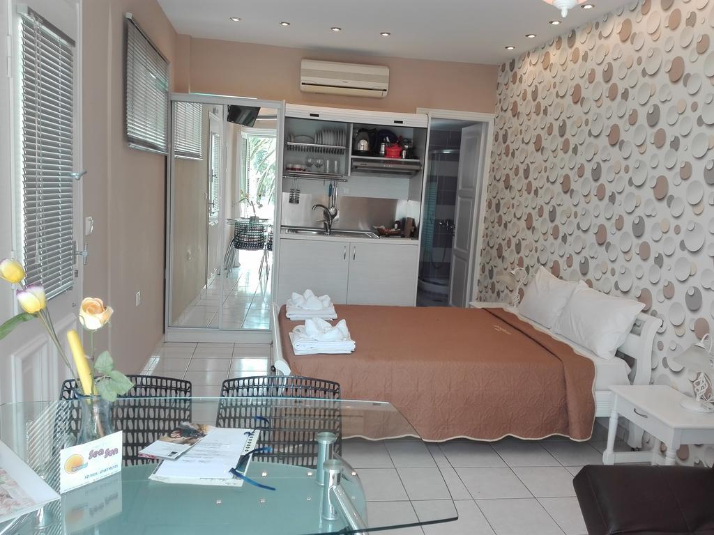 Sea Sun Aparthotel Plomari Bilik gambar