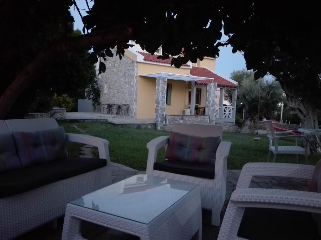 Sea Sun Aparthotel Plomari Luaran gambar